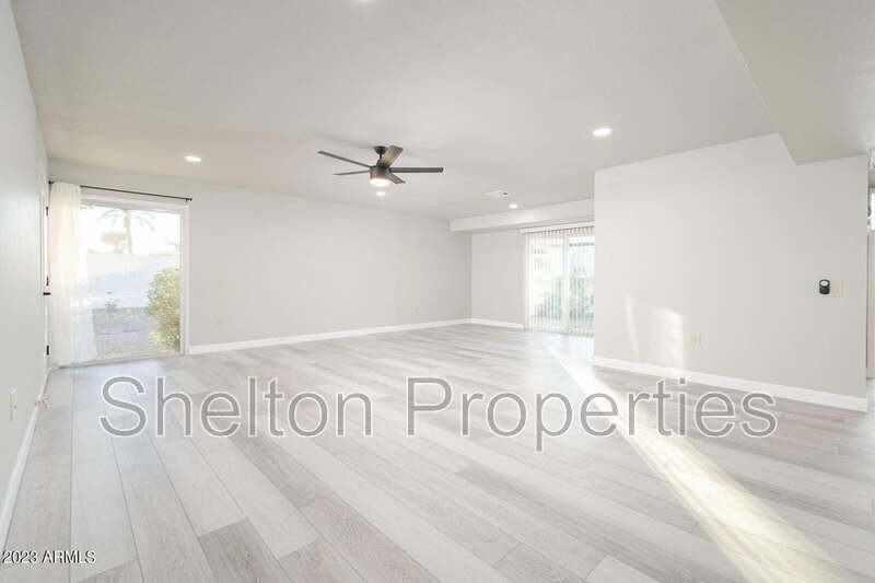 13641 W Pyracantha Dr - Photo 7 of 24