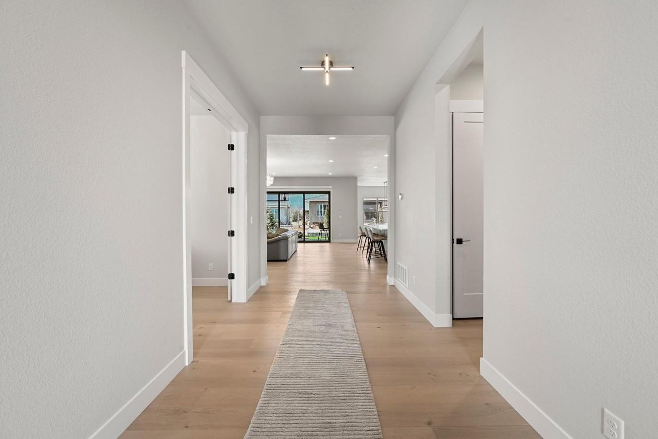 3354 Crest Hollow Vw - Photo 2 of 30
