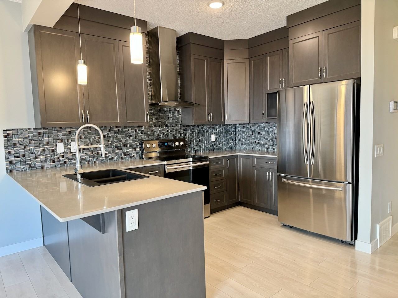 2822 12 Ave Nw #2822 - Photo 3 of 21