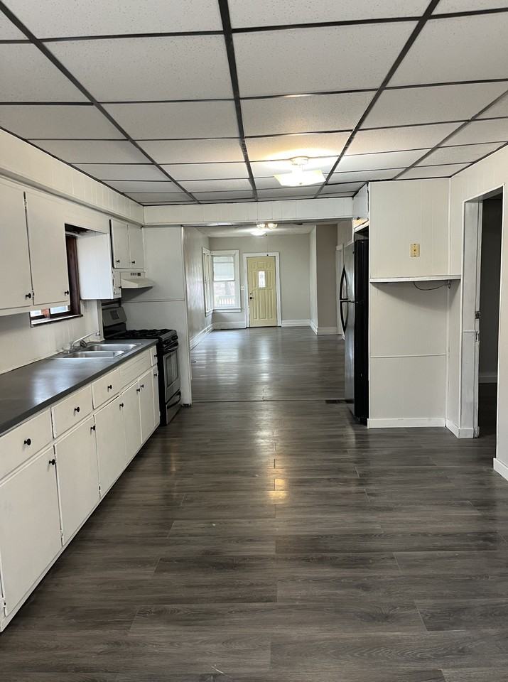 2336 Hoyt St - Photo 3 of 14