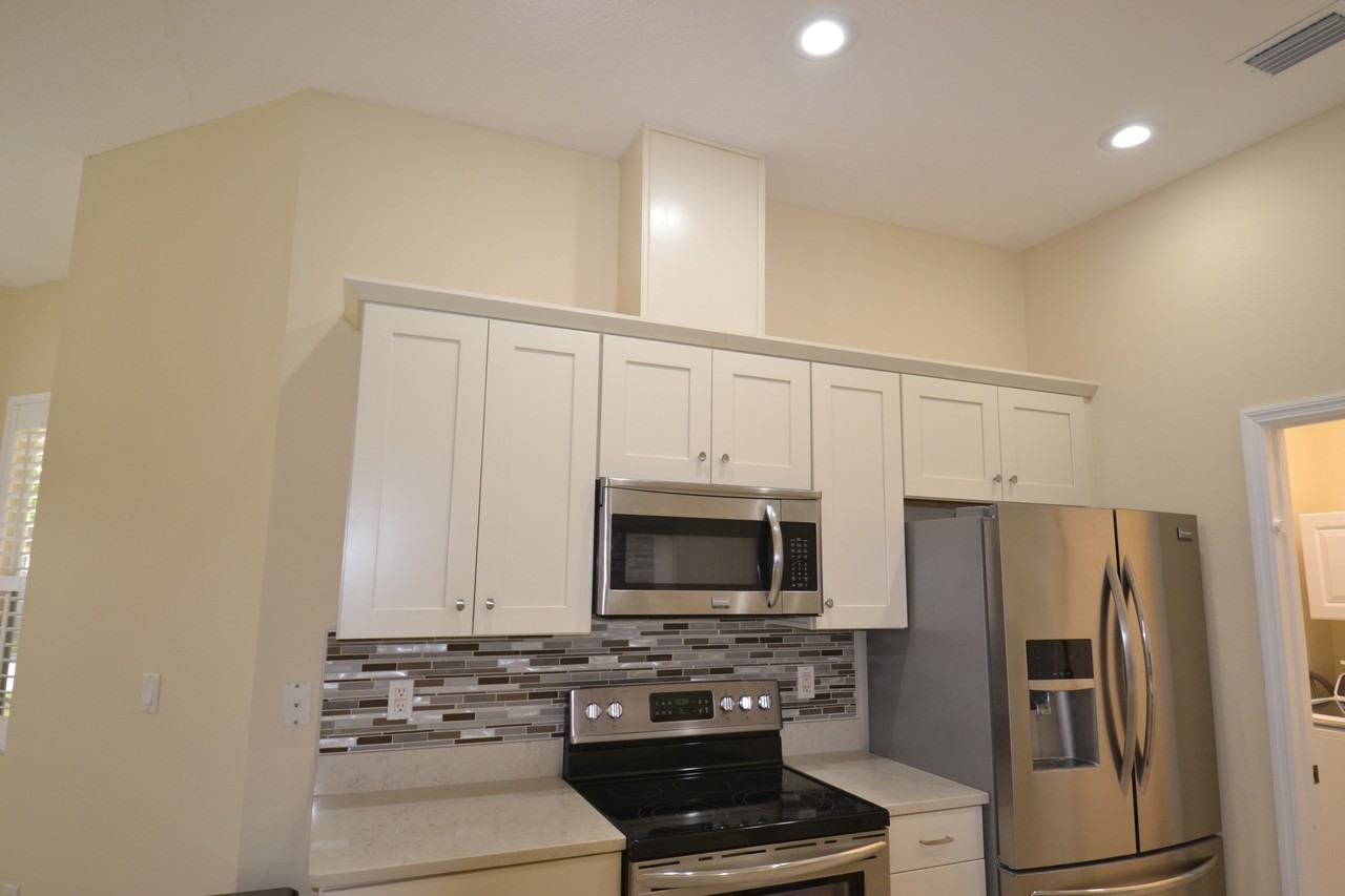 2741 Tottenham Dr - Photo 3 of 50