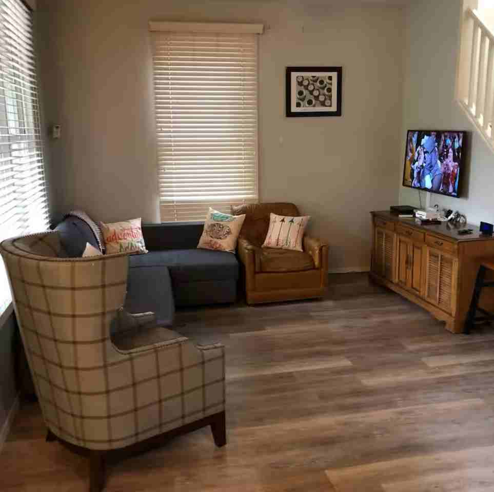 4748 E Waterman St #101 - Photo 3 of 20