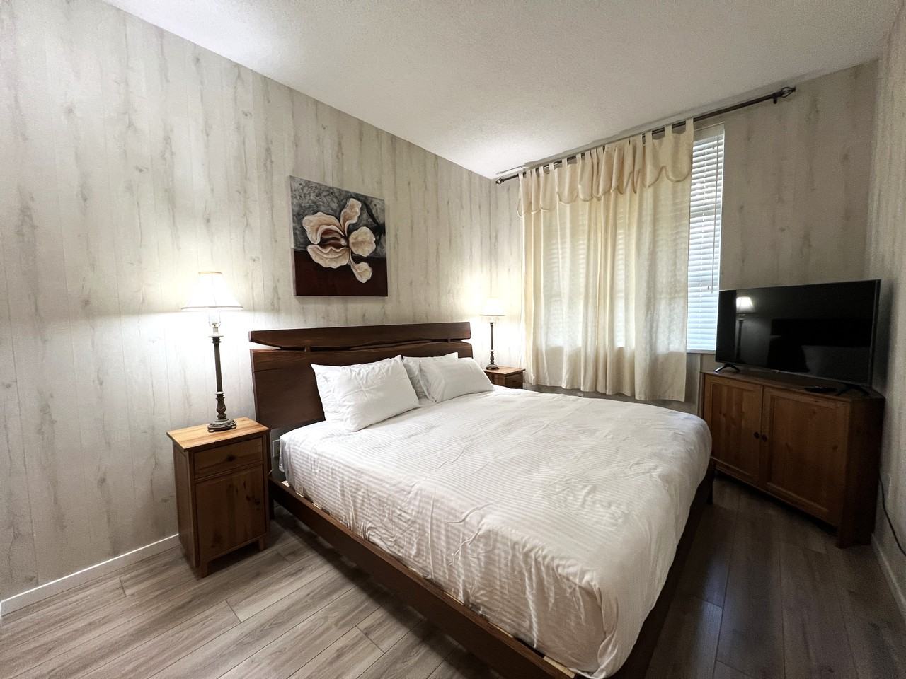 4573 Chateau Blvd - Photo 2 of 8