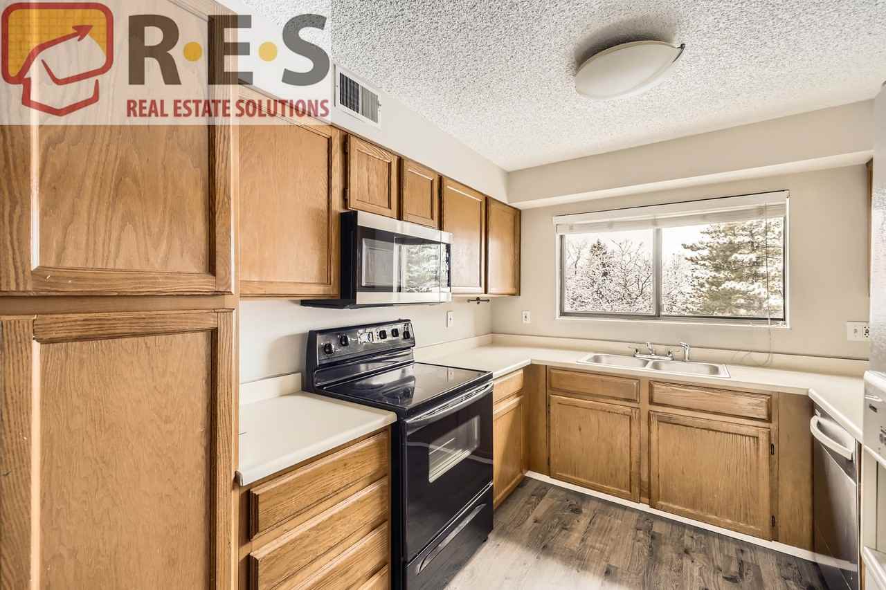 314 Wright St #202 - Photo 4 of 28