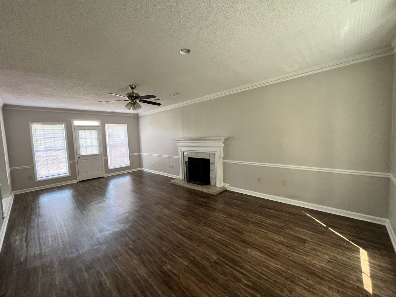 2747 Morning Woods Dr - Photo 3 of 32