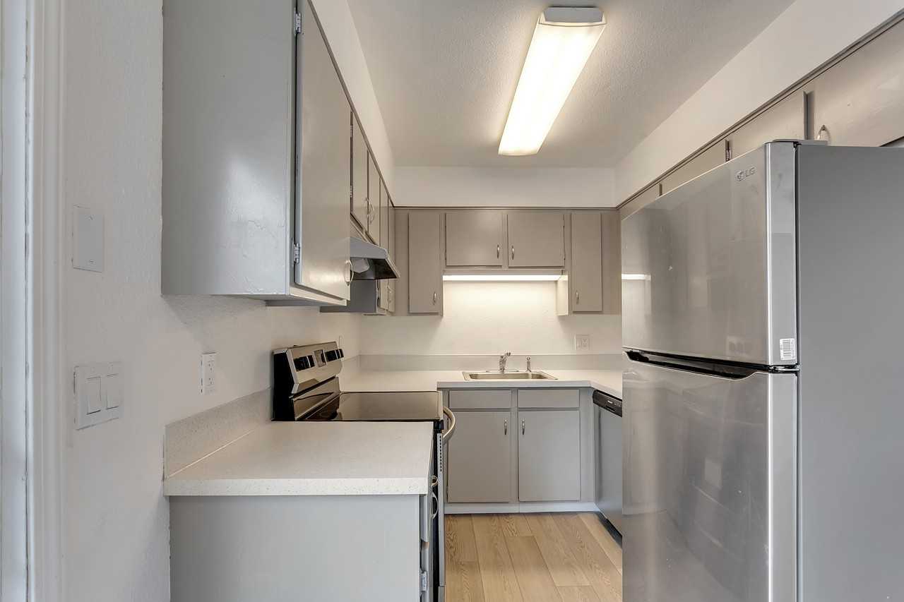 200 Kennel Ave #206 - Photo 4 of 42