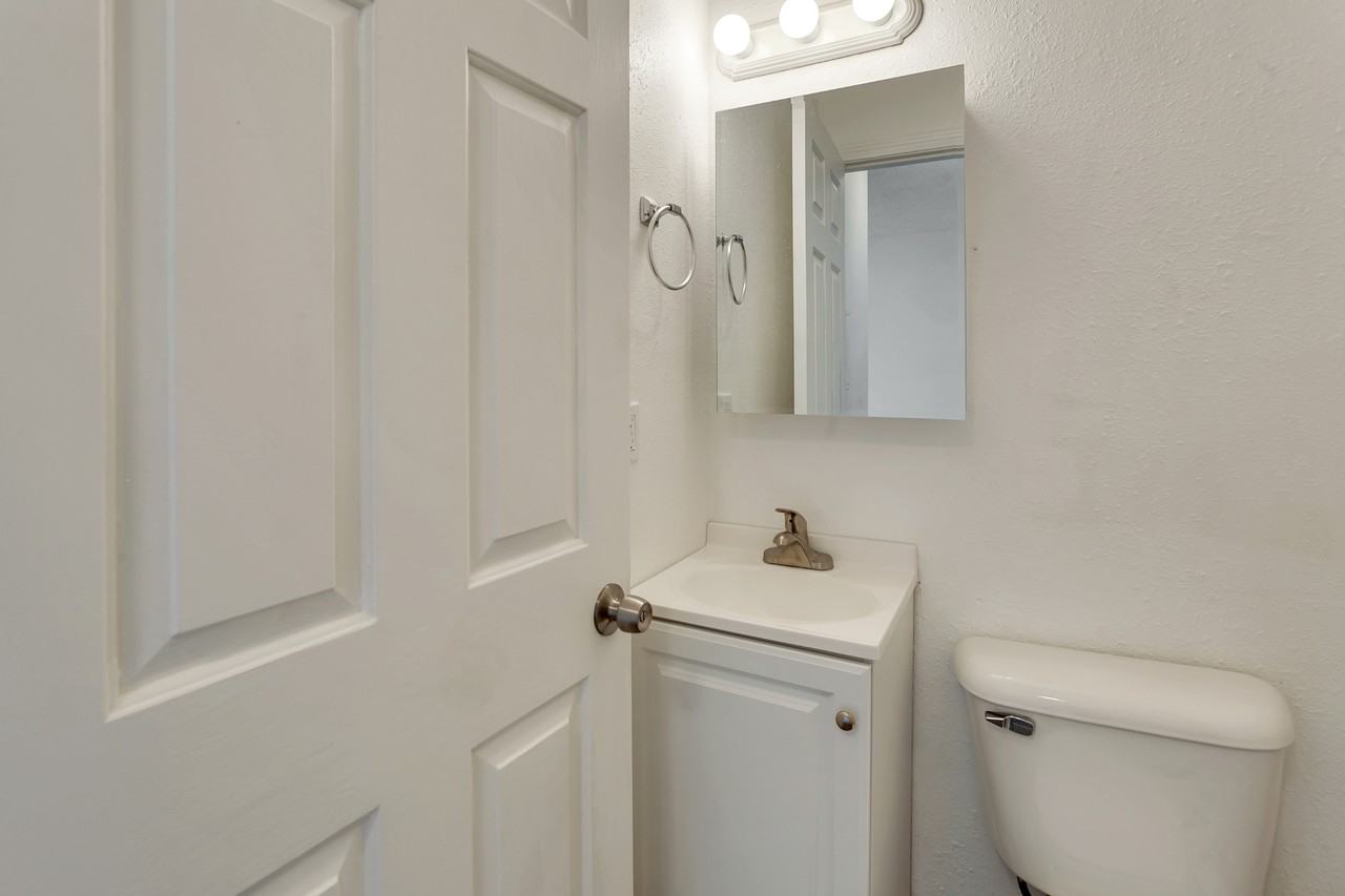 200 Kennel Ave #206 - Photo 6 of 42