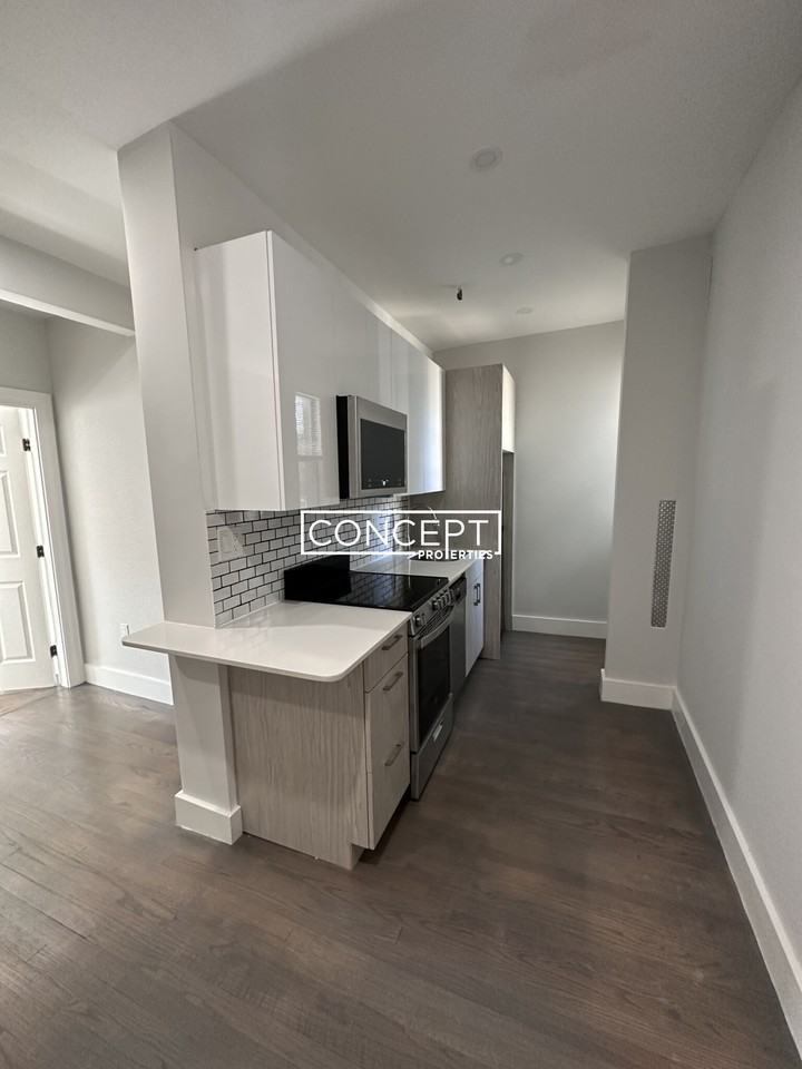 11 Peterborough St #25CP