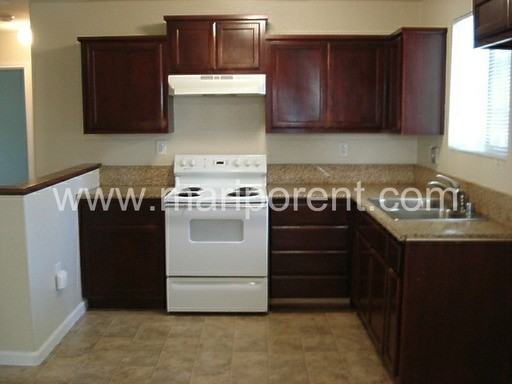 4059 David Dr - Photo 3 of 9