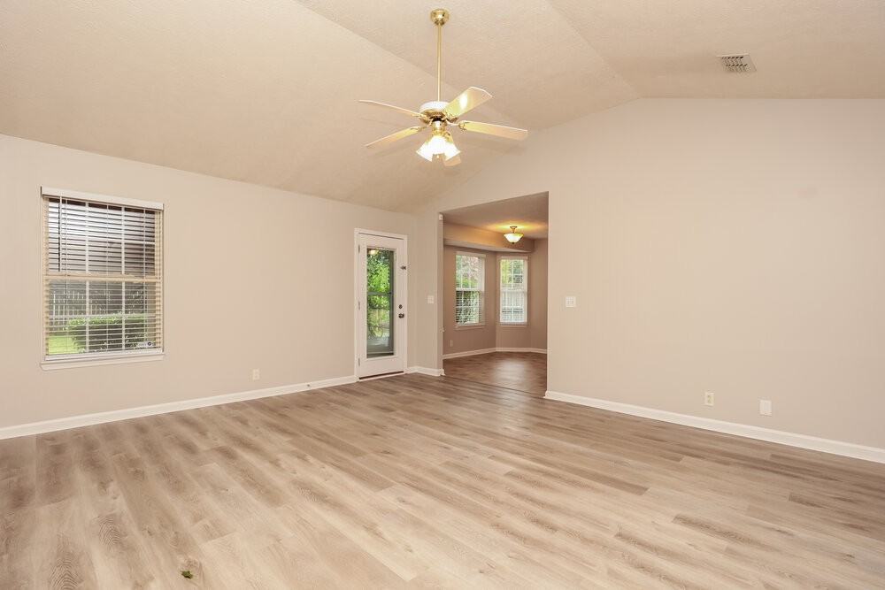 1280 Saint Andrews Dr - Photo 4 of 16