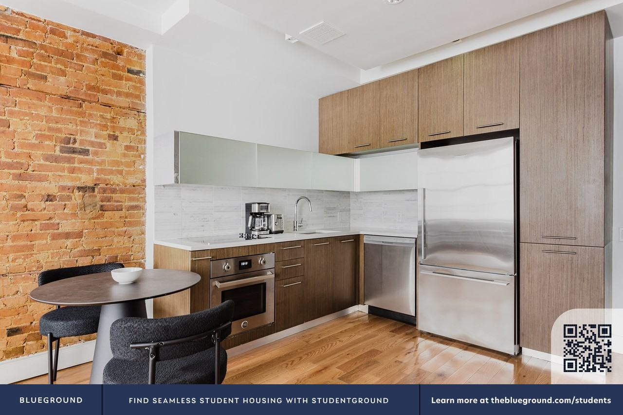 72 Willoughby Street - Photo 7 of 25