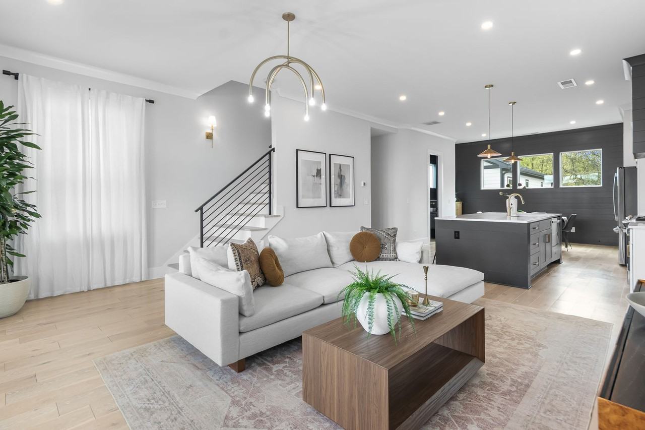 798 Bender St Sw #1075536P - Photo 2 of 18