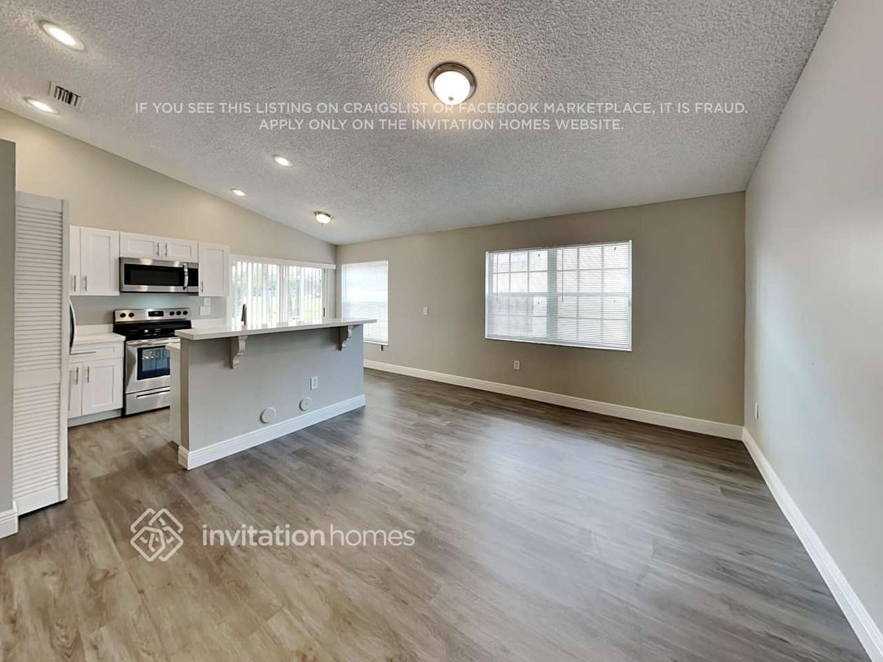 3350 Nw 78th Ave - Photo 5 of 18