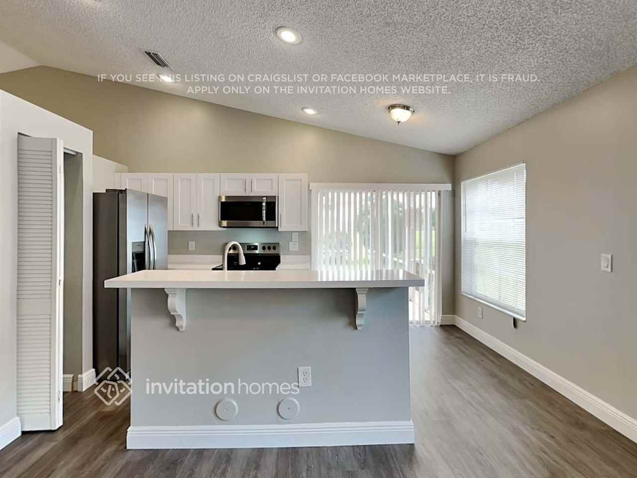 3350 Nw 78th Ave - Photo 6 of 18