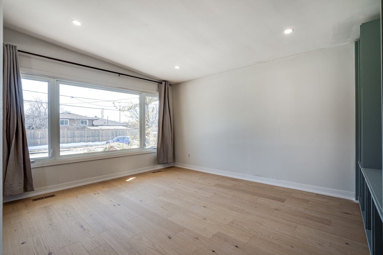 60 Fielding Crescent - Photo 2 of 18