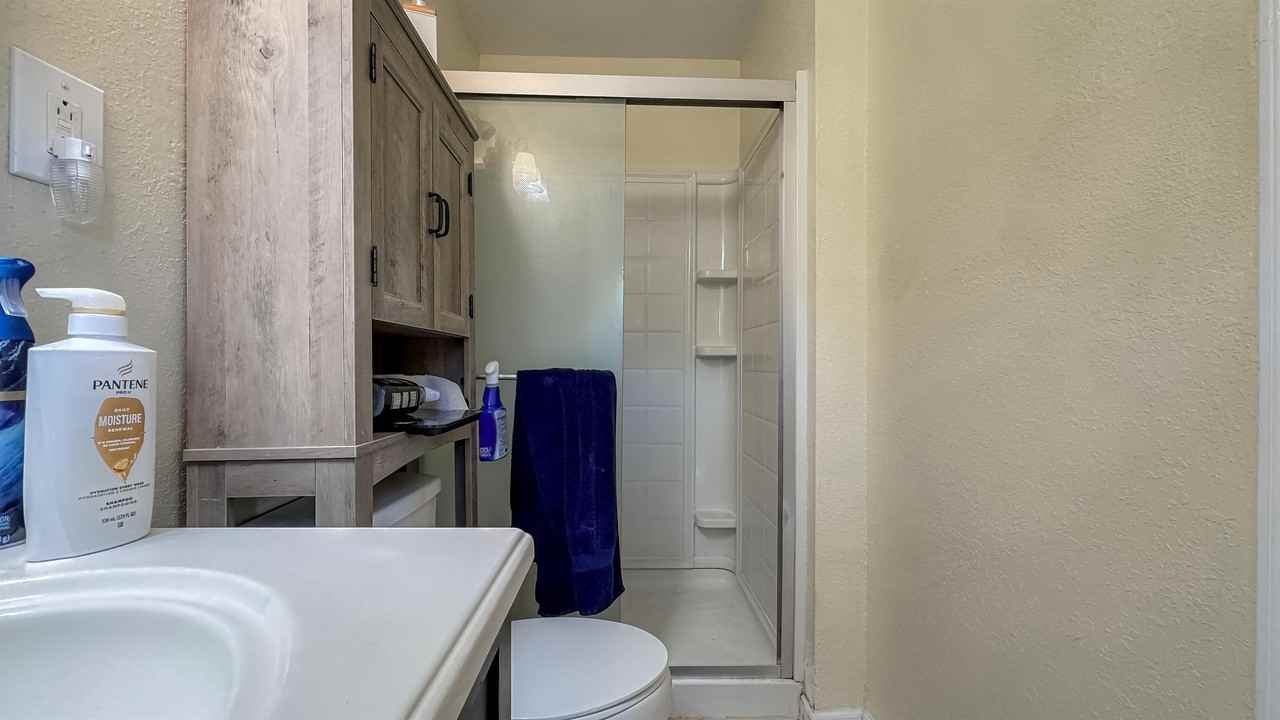 1346 Tallwood St - Photo 6 of 34