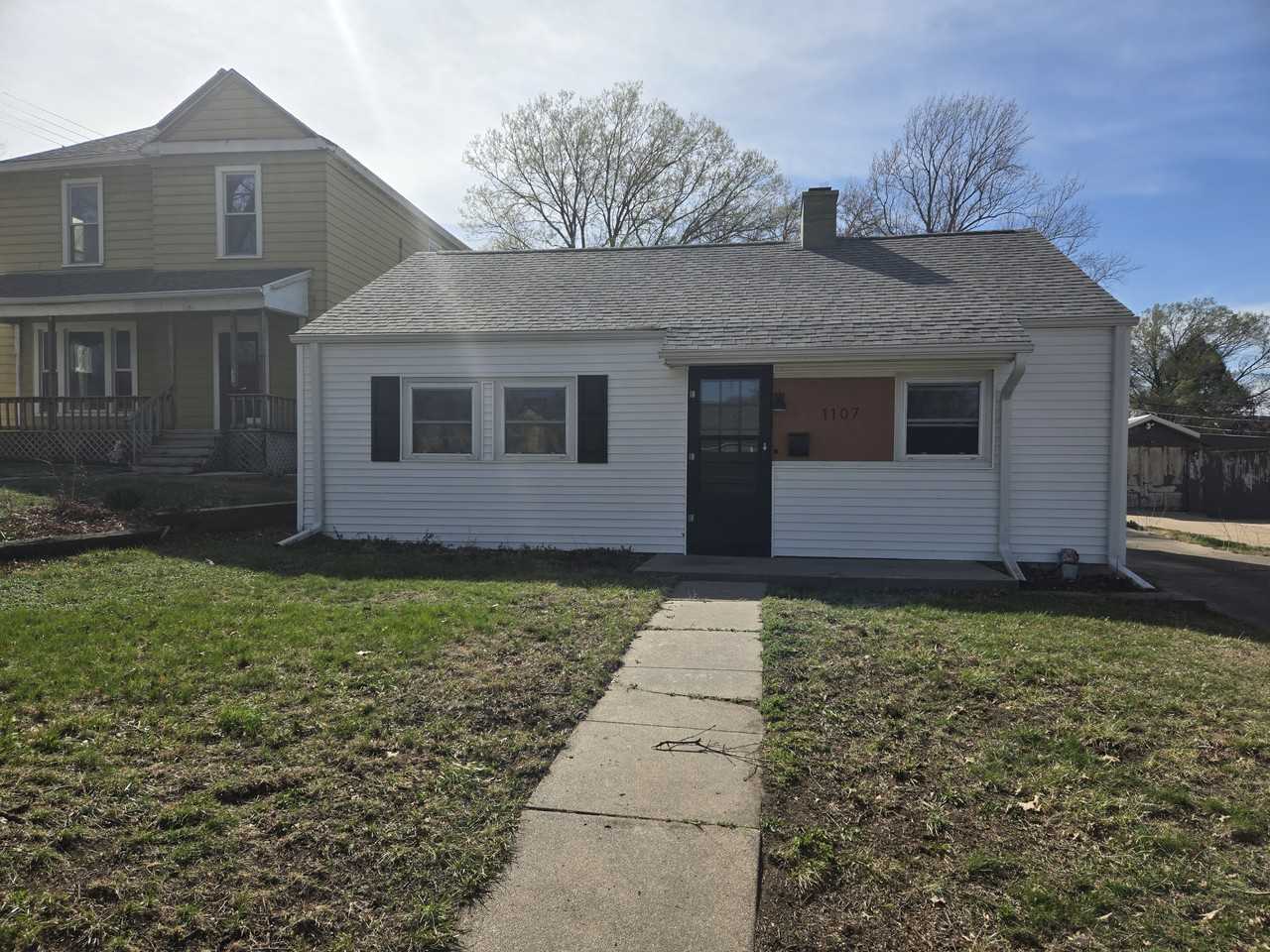 1107 N 8th St #8thSTREET - Photo 3 of 9