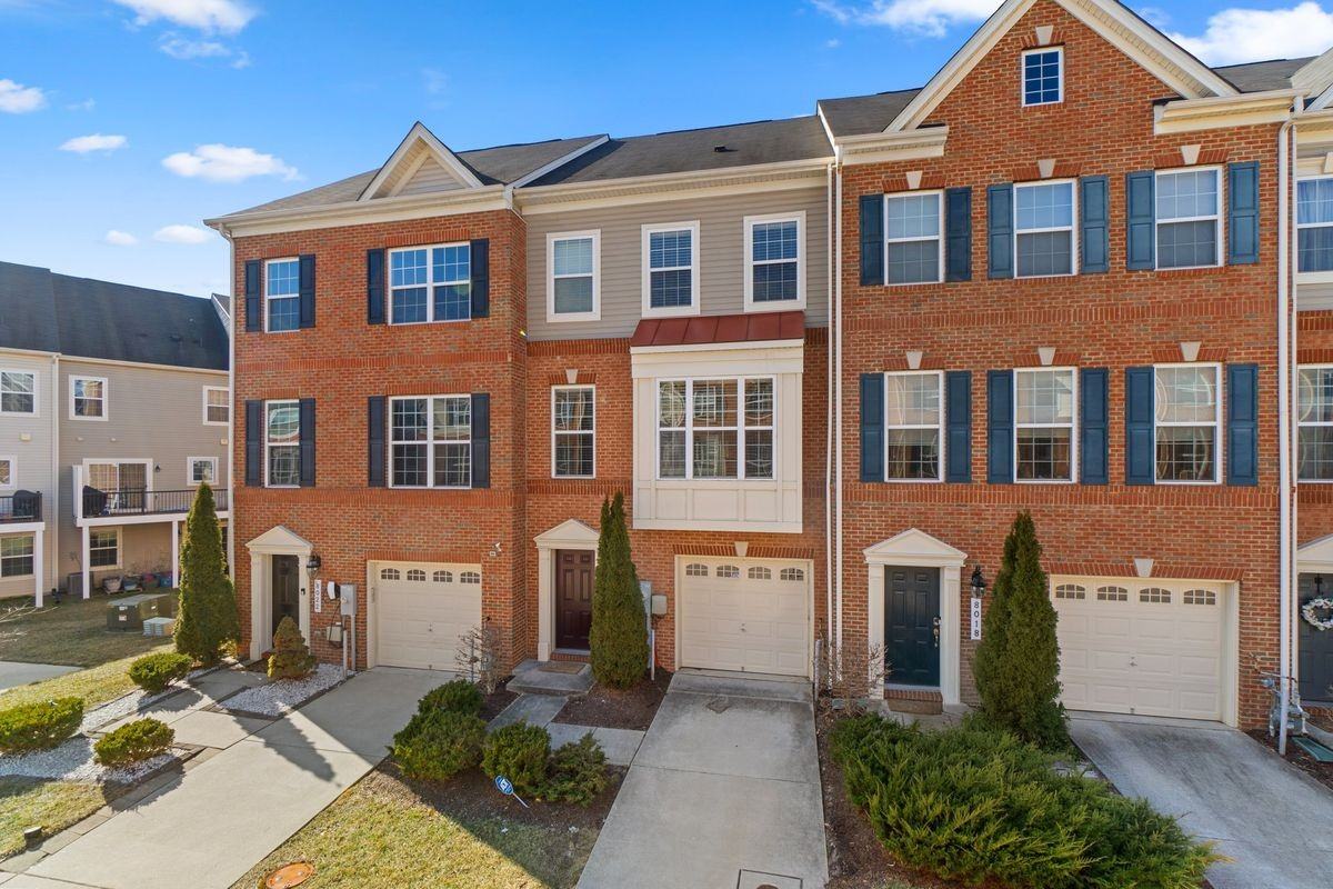 8020 Ravenclaw Rd - Photo 2 of 44