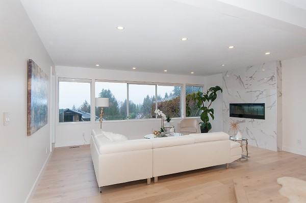 4300 Starlight Way - Photo 3 of 20