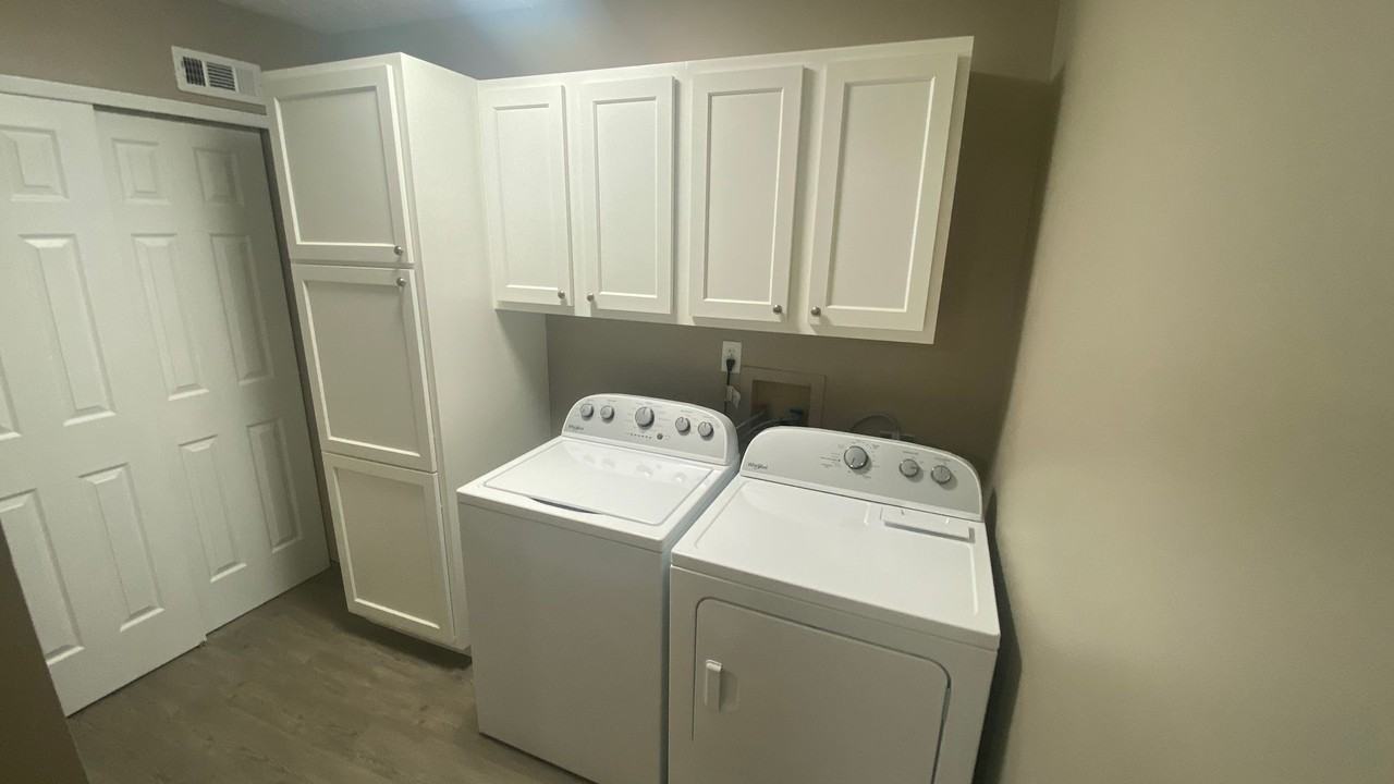 3234 Summerhill Ln - Photo 2 of 15