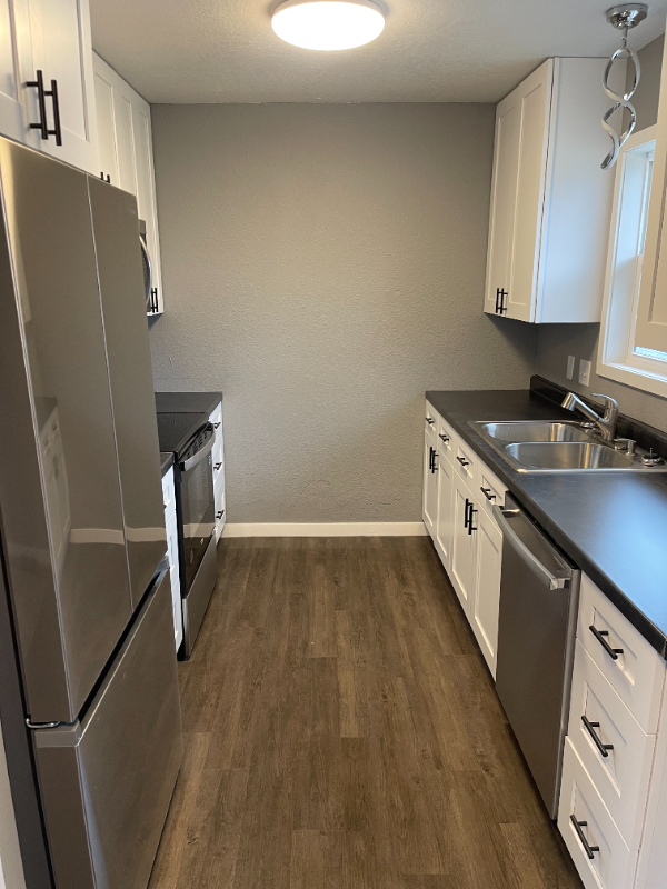 804 23rd Ave N - Photo 2 of 9