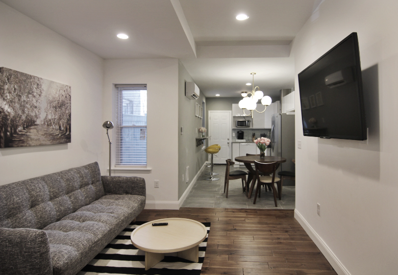 3613 Warren St - Photo 2 of 17