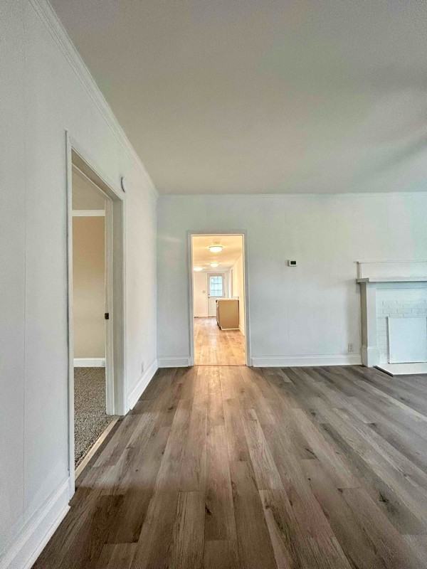 1404 Fieldcrest Road - Photo 2 of 18