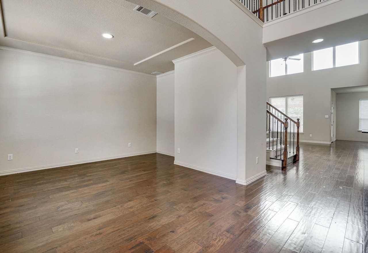 8813 Denstone Dr - Photo 3 of 29