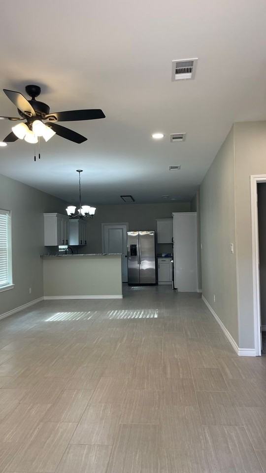 307 Mackechney St - Photo 2 of 11