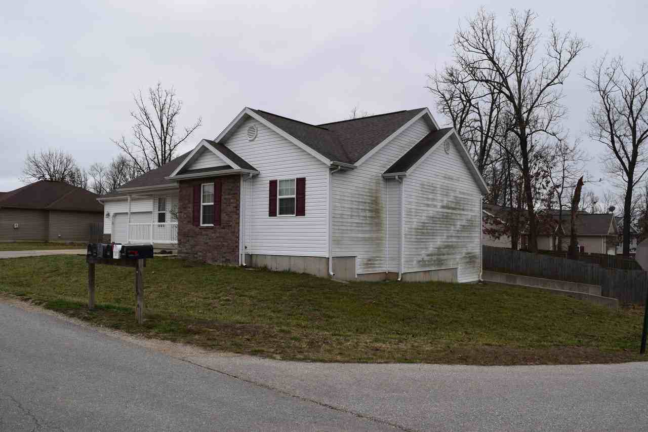 23121 Righteous Ln - Photo 3 of 41