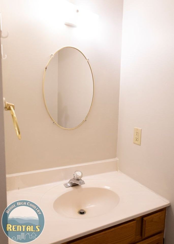 Tristen Place - Photo 5 of 11