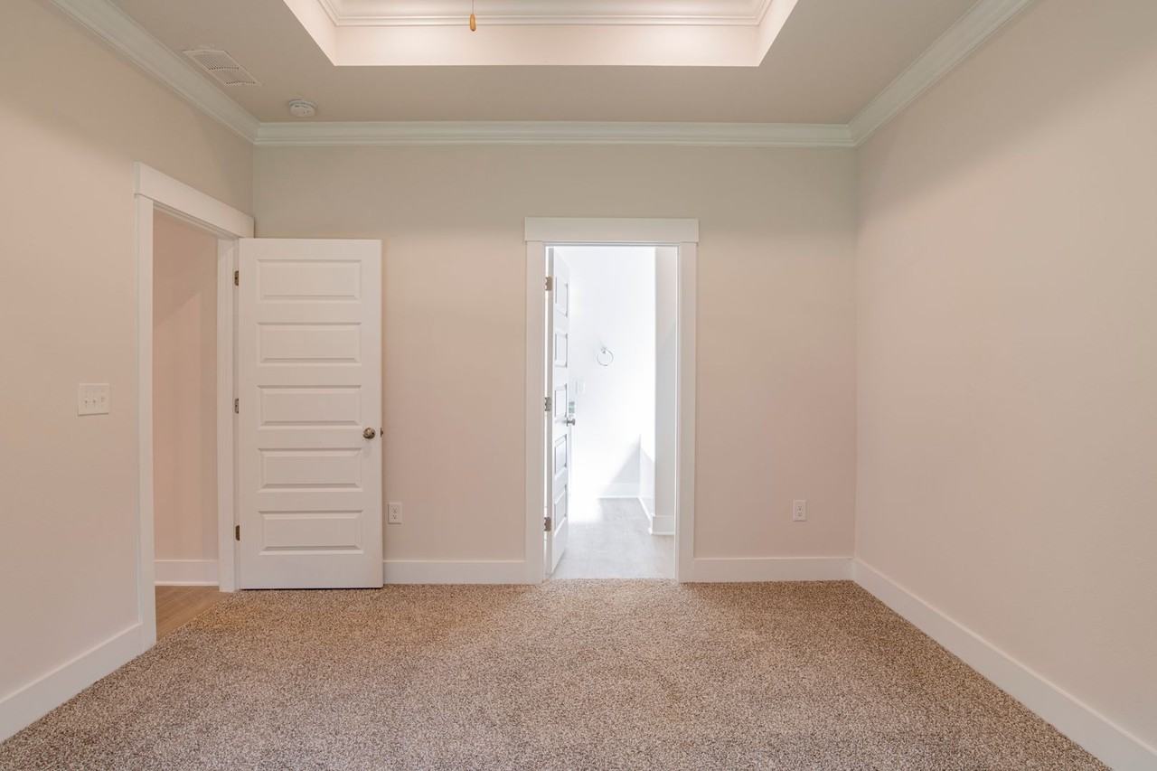 1213 Meadow Trl - Photo 7 of 17