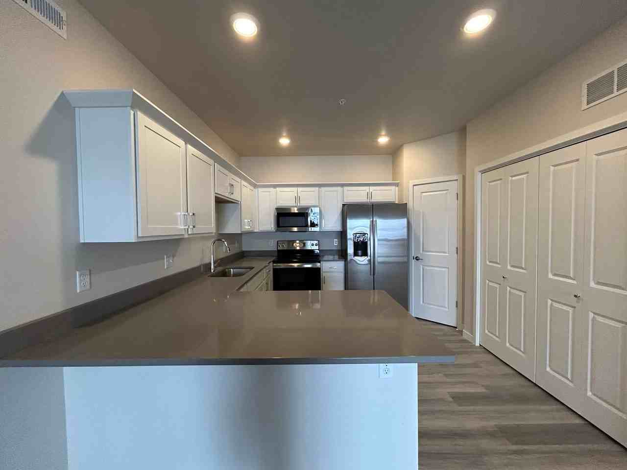 460 Kansas Ave #05 - Photo 5 of 13