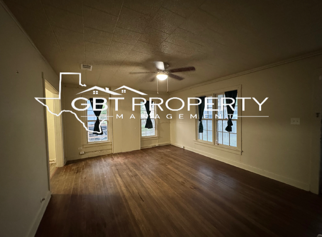 406 E Cobb St - Photo 5 of 6