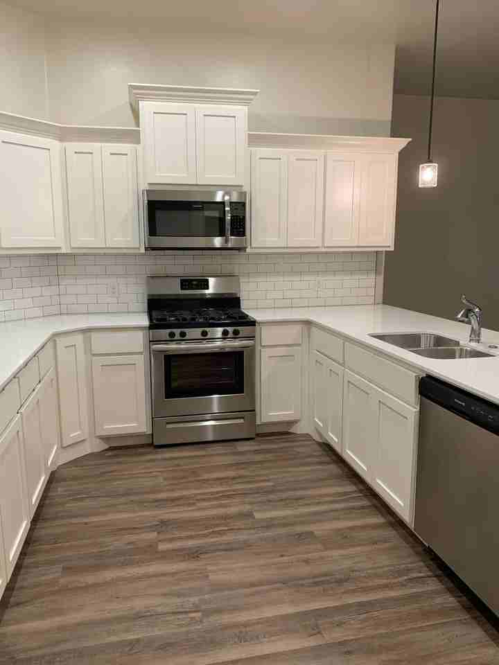 3219 Enclave Pl - Photo 6 of 30