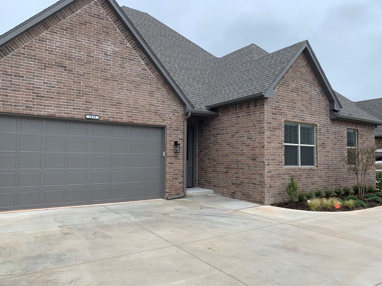 3219 Enclave Pl - Photo 4 of 30