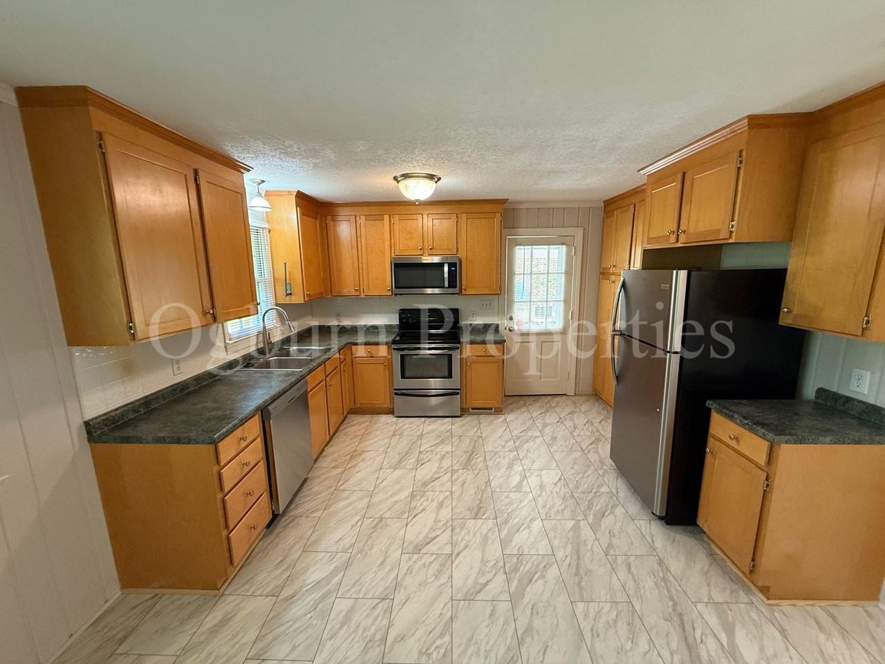 2630 Farmbrook Rd - Photo 5 of 12