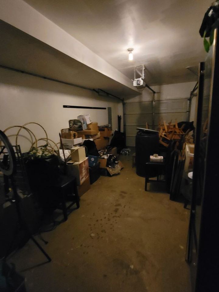 211 7th Ave - Photo 5 of 17