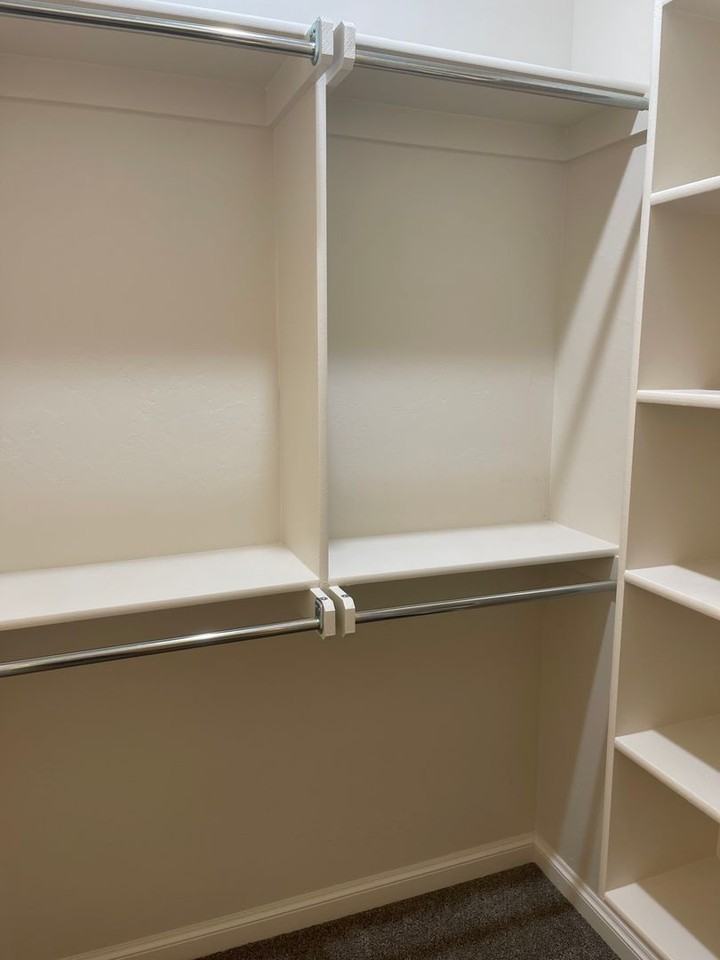 1320 Brooks Dr - Photo 7 of 15