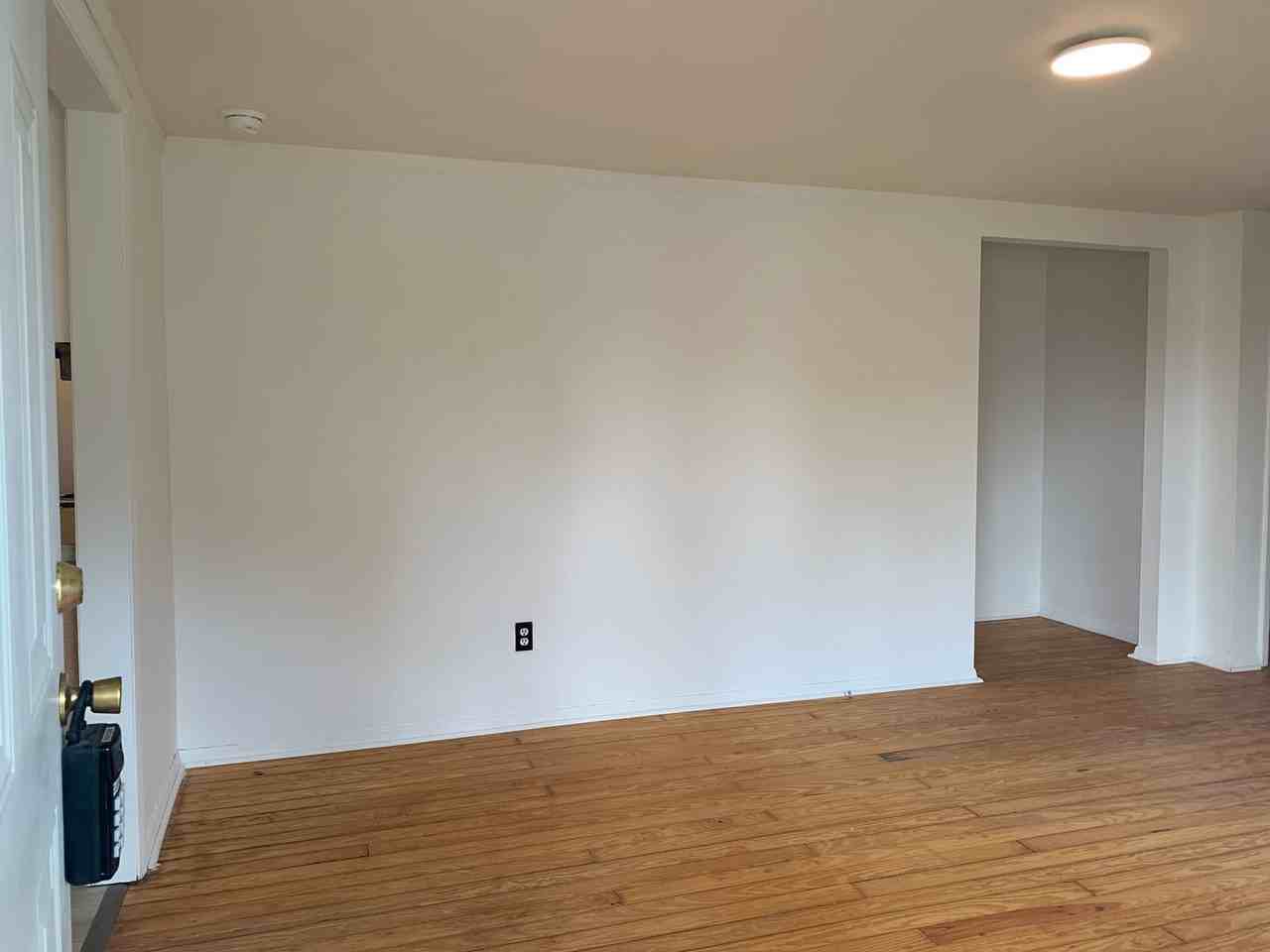 410 W Watson St - Photo 2 of 27