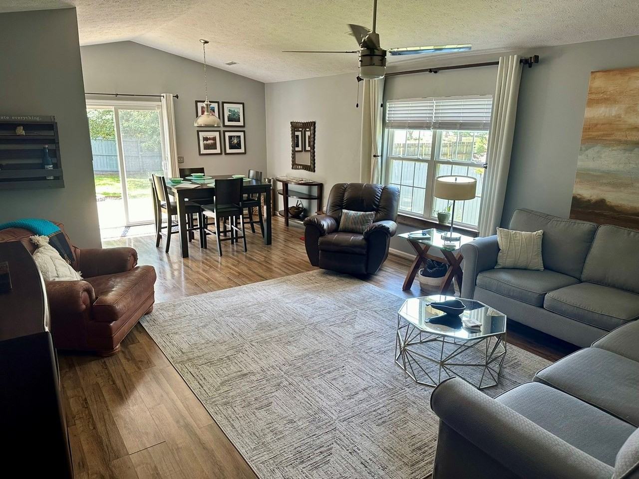 1002 Walker Ridge Ct - Photo 3 of 15