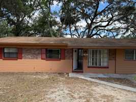 featured image of 1321 Cambridge Dr