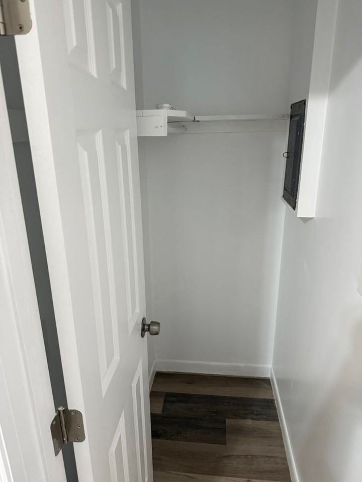 1321 Cambridge Dr - Photo 7 of 12