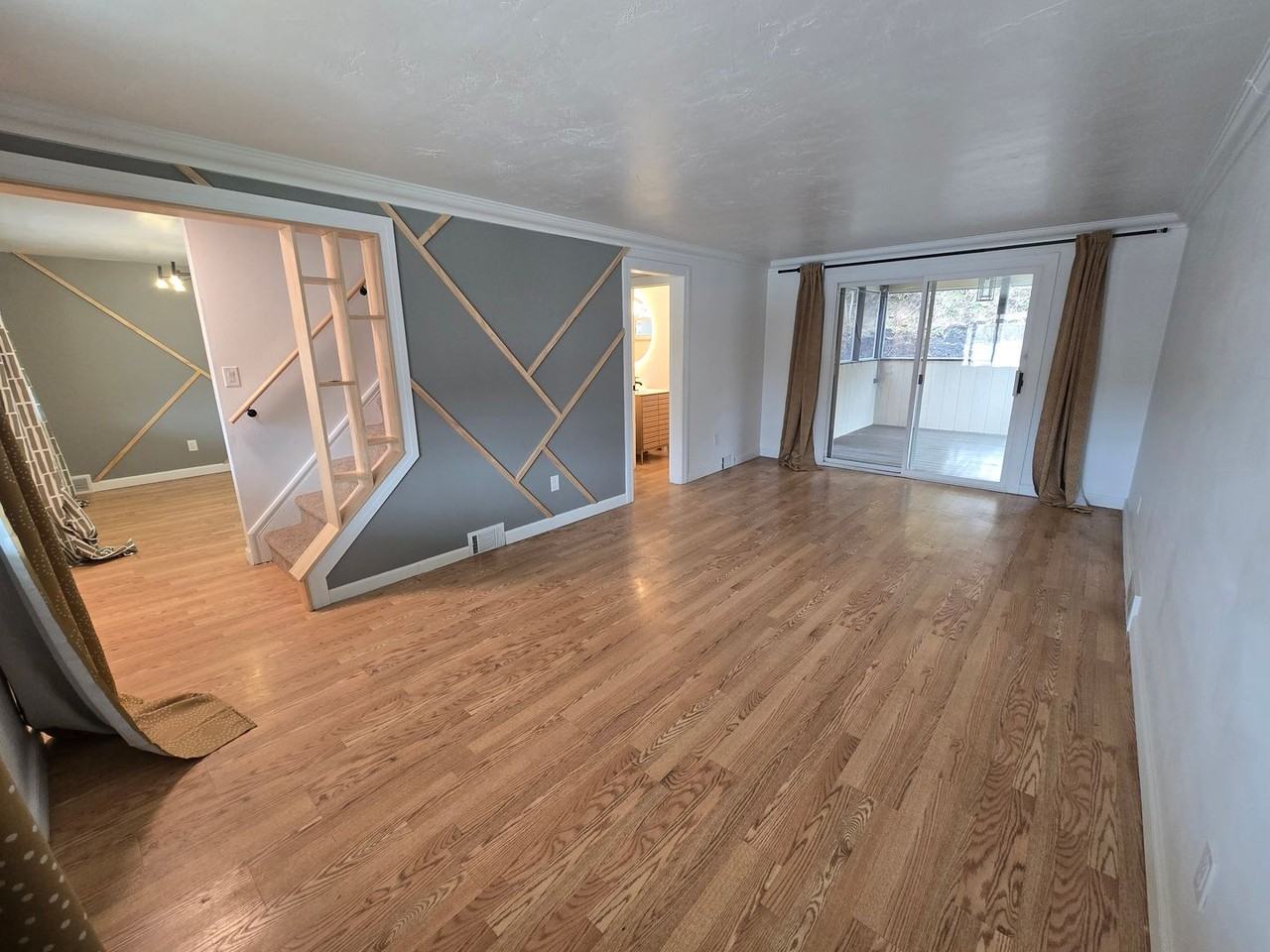 138 Lois Dr - Photo 2 of 19