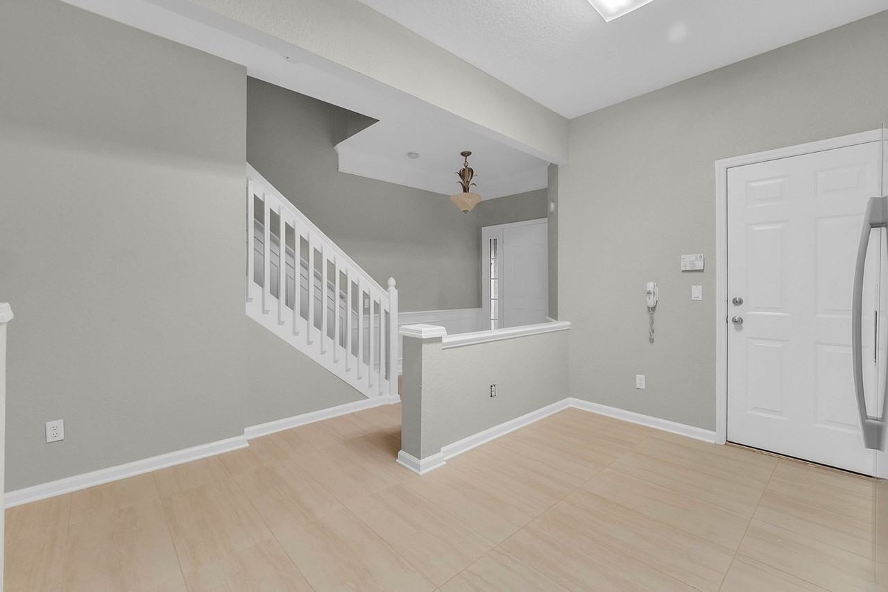 6302 Daysbrook Dr #102 - Photo 3 of 22