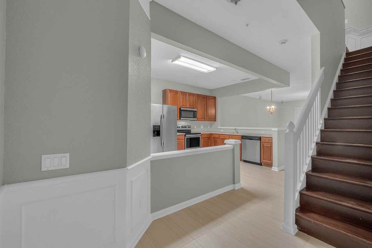 6302 Daysbrook Dr #102 - Photo 4 of 22