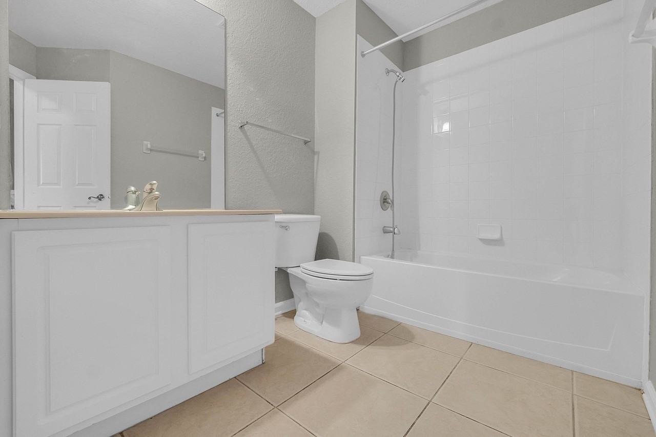 6302 Daysbrook Dr #102 - Photo 7 of 22