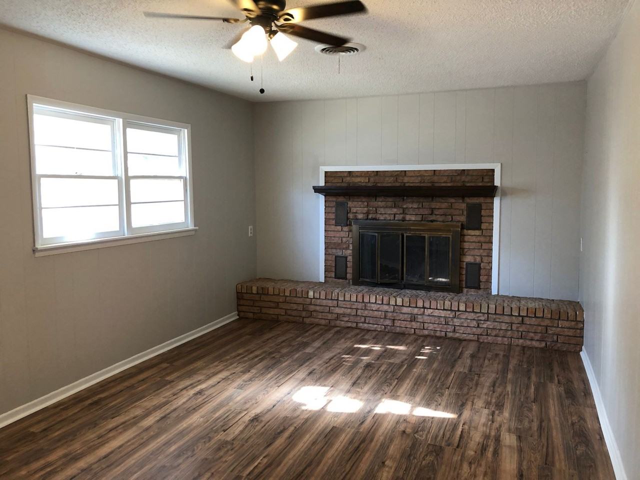 1411 Sunset St - Photo 2 of 24