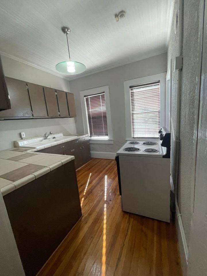 S Main St - Photo 6 of 28