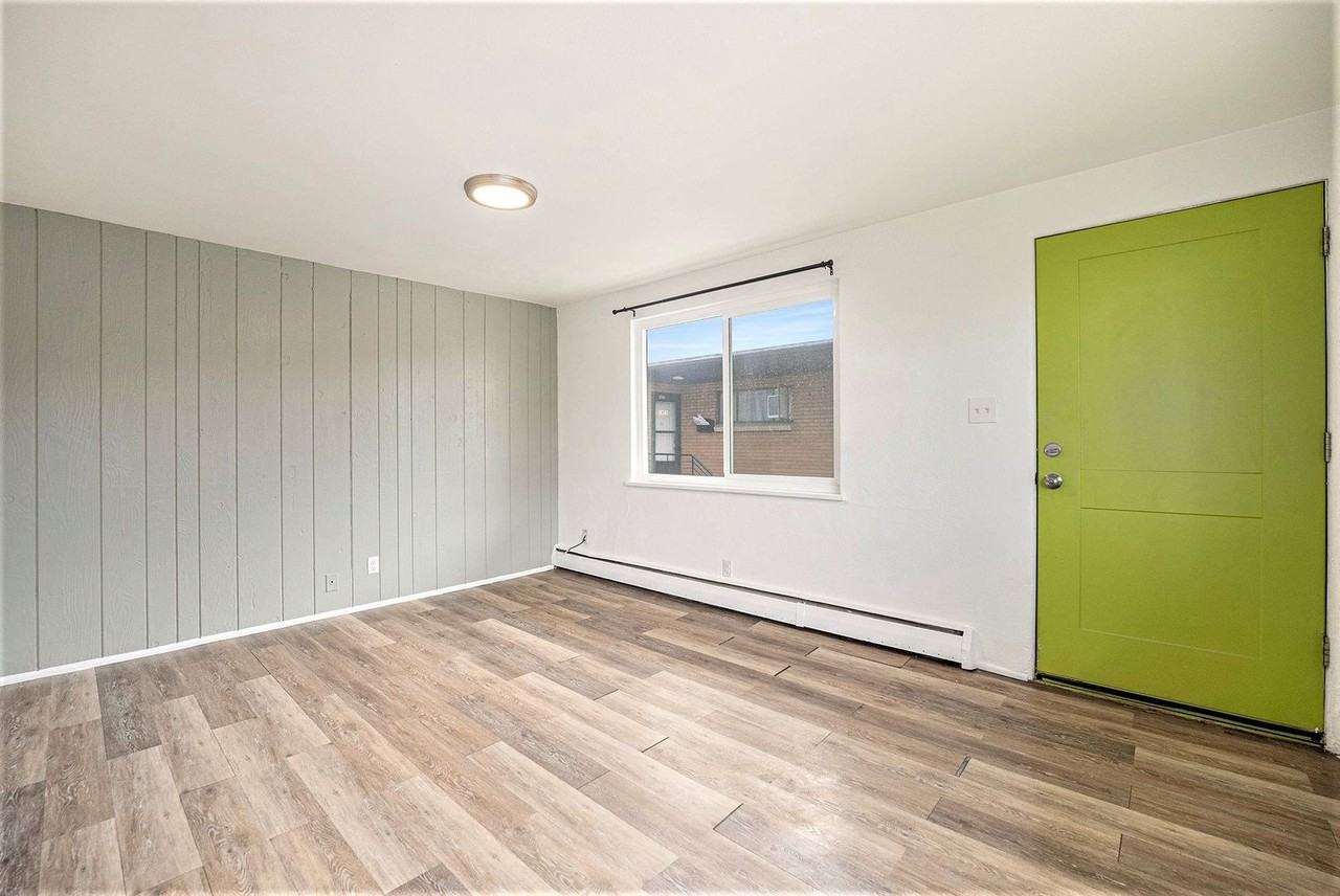Beeler St - Photo 4 of 24